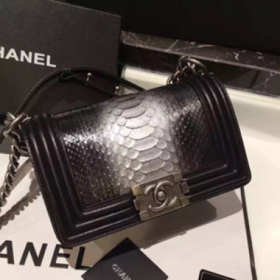 頂級原單 chanel co co 進口蟒蛇皮 20釐米 boy