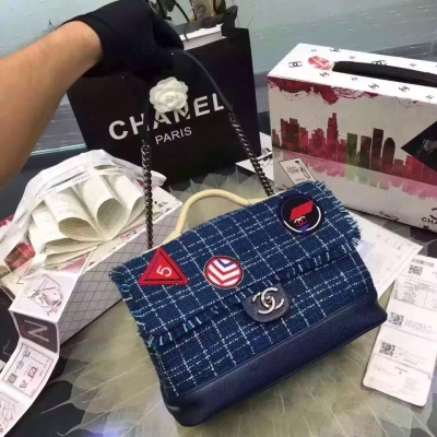 Chanel2016年爆款來襲暌違良久，正品開模，整整磨合了數月之久才終於閃亮登場每一個細節都距離貼近正品，從裡到外精心打造，不枉費幾個師傅日夜趕工，精益求精少量現貨