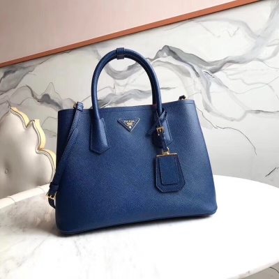 Prada普拉達新款首發 原單品質 Prada 最新款1BG775 Prada Double Saffiano皮革手袋 採用義大利進口Saffiano十字紋牛皮 進口設備 線路均有清晰 歐洲正品同步原版五金配件 進口環保