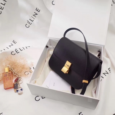 Celine（賽琳）box 24cm  金扣 山羊紋 原單貨 現貨 Box中號非常人氣的 真的有耐人尋味的長久的美感，像box這種經典的款 真的不是因為經典而經典 而是因為真的好看而受到認可