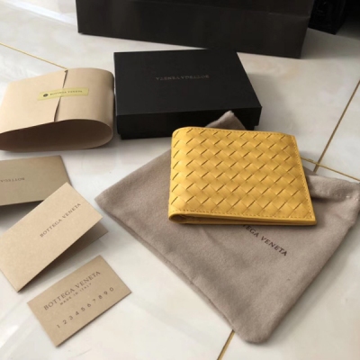 BV BOTTEGA VENETA 110915義大利原廠胎牛皮！皮質細膩軟滑 但是很容易留下指甲印！