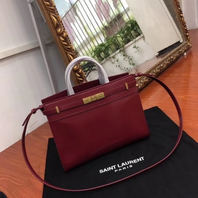 YSL聖羅蘭Yves Saint laurent SLP SAC MANHATTAN 第一眼看到它，我就為之迷惑，有一種愛馬仕鉑金包的感覺…那就是高級高級高級！容量超大！職場女性必備品，檔夾筆記本電腦都輕鬆收入囊中！讓你