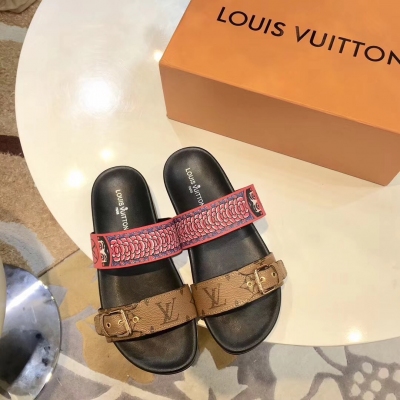 LOUIS VUITTON【LV】義大利代購休閒拖鞋再現配送最新字母五金裝飾扣！Louis Vuitton路易威登自由搭配個性選進口材質跟正品放在一起色澤、紋路基本沒差 精緻做工內裡進口小羊皮 原裝Logo大底！女款3