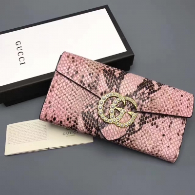 【GUCCI-古奇】十年打造專業GUCCI 市場頂級獨家控貨，專櫃品質 採用進口牛皮，原廠五金！精緻做工。獨家實物拍照品質如圖可見 。款號：400586