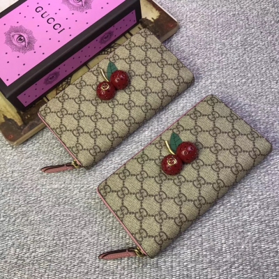 【GUCCI-古奇】十年打造專業GUCCI 市場頂級獨家控貨，專櫃品質 採用進口牛皮，原廠五金！精緻做工。獨家實物拍照 品質如圖可見 。款號：476049尺寸：19*10*2