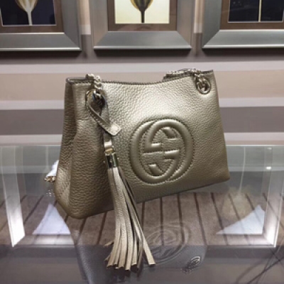 【Gucci 古馳】 Gucci新款。市場頂級獨家控貨，專櫃品質 採用進口牛皮，原廠五金！精緻做工。 獨家實物拍照 品質如圖可見 。型號: 387043尺寸：寬25*高18*側寬10