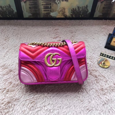 Gucci古馳 十年打造專業GUCCI 市場頂級獨家控貨，專櫃品質 採用進口牛皮，原廠五金！精緻做工。 獨家實物拍照 品質如圖可見 。款號：446744。尺寸：22*14*6