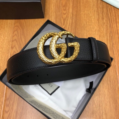 Gucci古馳皮帶 新款 互扣式G帶扣深受品牌輝煌的70年代經典設計所影響，得以重新詮釋。安放於織紋皮革腰帶之上。3.8cm