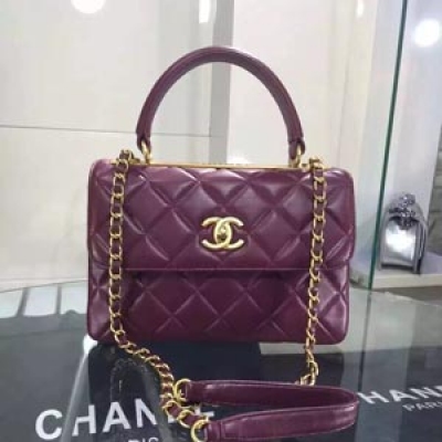 Chanel 原單進口綿羊皮 多隔層！頂尖的製作，完美的手工.上身效果超好看手提肩背斜背都可以，肩帶還可以自由拆卸原廠古銀 古銅金 精緻五金，法國原廠小羊皮