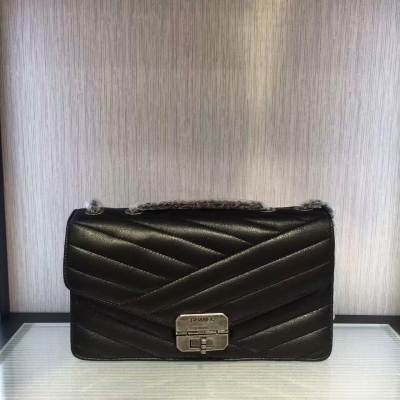 CHANEL 新款，材質，原單牛皮，原版複刻鉛扣，尺寸：25*6.5*14cm 型號：98111 全套包裝齊全