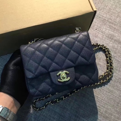 Chanel香奈兒 classic flat bag球紋牛皮口蓋包 經典菱格與翻蓋開合設計 金扣 17cm