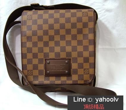 lv Damier小號Brooklyn斜挎包深色棋盤格N51210