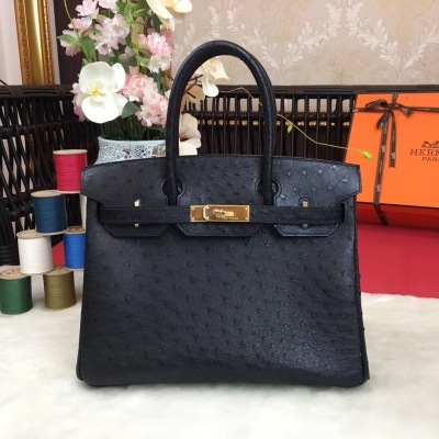 愛馬仕Hermes Birkin 30cm 進口頂級鴕鳥 全手工打造 進口蠟線 原廠五金 【黑色】金銀扣每一個環節都力求完美，每一針一線都透著工匠精神！