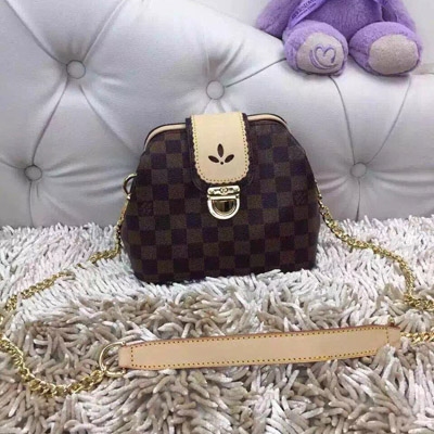 Louis Vuitton 原版黃皮 爆款小包15變5 |上身歐美范兒十 足 細節質感超牛逼的重磅推薦款！