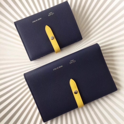 CELINE WALLET 進口小牛皮 手掌紋系列筆記本式 錢包尺寸：20*11.5CM （大） 14*11CM （小）