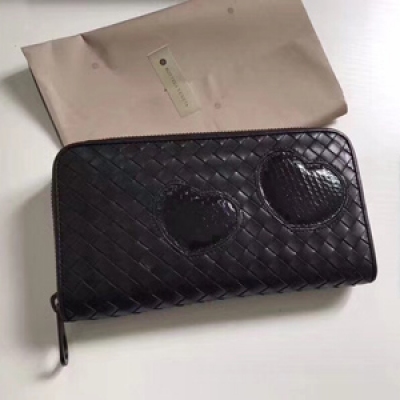 代購級 BV Bottega Veneta114076心形單拉錢包手包 原廠定制胎牛 質超細膩 手感超贊 市面絕無僅有