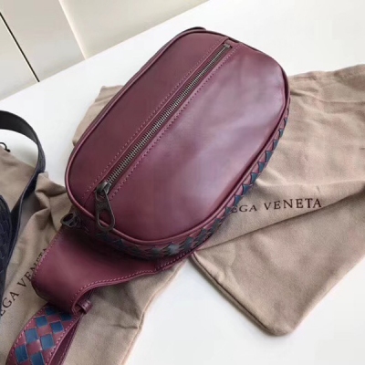 BV BOTTEGA VENETA 523256秋冬季新款拼接撞色設計男女同款腰包或胸包可兩搭配，這個拉鍊後背還有按扣設計可放一些小東西胎牛訂制25x15x5，獨家首發