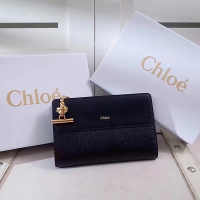 Chloé 3P0696【黑色】南非牛皮多功能兩折錢包感細膩舒適柔軟尺寸15x10x2