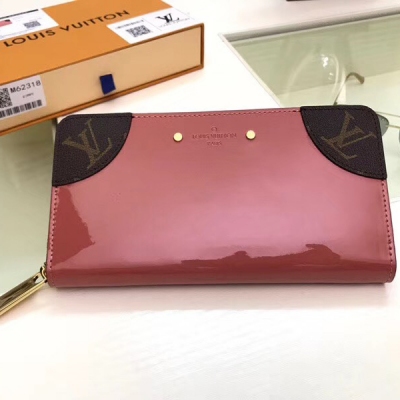 【LV頂級原單】Louis Vuitton M67271粉色  路易威登這個標誌性的活潑錢包重新審查在專利小牛下降的會標帆布細節靈感的歷史樹幹黃銅角落的 尺寸:19*10cm，包裝:配包裝盒，專櫃圖片二維碼