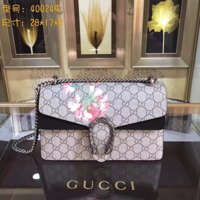 原單【GUCCI-古奇】十年打造專業GUCCI   市場頂級獨家控貨，專/櫃品質  採用進口牛皮，原廠五金！精緻做工。獨家實物拍照品質如圖可見 。款號：400249。尺寸：28*17*9。