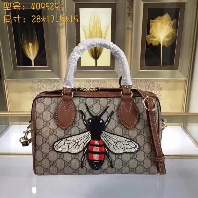 【GUCCI-古奇】十年打造專業GUCCI   市場頂級獨家控貨，專/櫃品質  採用進口牛皮，原廠五金！精緻做工。獨家實物拍照品質如圖可見 。款號：409529。