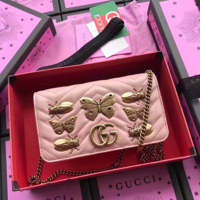 【GUCCI-古奇】十年打造專業GUCCI 市場頂級獨家控貨，專櫃品質 採用進口牛皮，原廠五金！精緻做工。獨家實物拍照品質如圖可見 。款號：488426尺寸：18*10.5*4.5