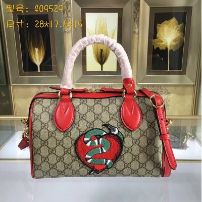 【Gucci 古馳】Gucci新款。市場頂級獨家控貨，專櫃品質 採用進口牛皮，原廠五金！精緻做工。 獨家實物拍照 品質如圖可見 。型號: 409529尺寸：寬28*高17.5*側寬15