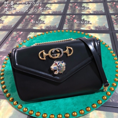 【Gucci古馳】Gucci新款。市場頂級獨家控貨，專櫃品質 採用進口牛皮，原廠五金！精緻做工。 獨家實物拍照 品質如圖可見。款號: 537241。尺寸：寬28*高20*側寬8