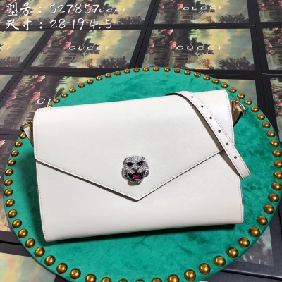 【Gucci古馳】Gucci新款。市場頂級獨家控貨，專櫃品質 採用進口牛皮，原廠五金！精緻做工。獨家實物拍照 品質如圖可見。款號: 527857。尺寸：寬28*高19*側寬4.5。