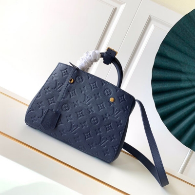 LOUIS VUITTON LV路易威登 M41053/M41048 小巧精緻的迷你款 Montaigne 手袋擁有多種攜帶方式，是商務女士的理想便攜包款。 其所採用的 Monogram Empreinte 皮革材質更令其