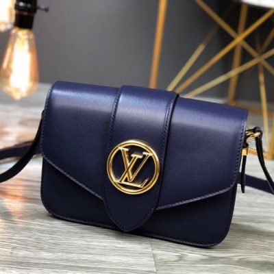 LOUIS VUITTON LV路易威登 配套正品開箱包裝 頂級原單 純鋼五金M55951紫藍 配有圓形L標識搭扣及金屬孔眼 彩色皮搭配花葵磁扣 尺寸：23×15×8CM 肩帶：50CM