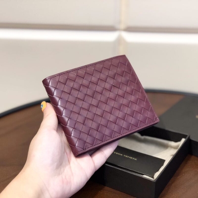 BOTTEGA VENETA BV 110915義大利原廠胎牛皮！皮質細膩軟滑 但是很容易留下指甲印！介意者慎買