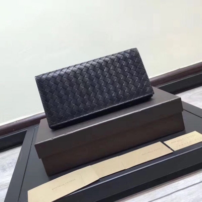 BOTTEGA VENETA BV 261847原廠特定胎牛 新款歸納錢夾 名片銀行卡零錢痛痛幫你歸納出來 純手工編織