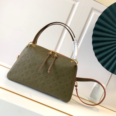 LOUIS VUITTON LV路易威登 M43721 M43719 紅色由超柔軟的Monogram empreinte皮革材質令其賞心悅目，這款肩背手提包專為都市生活方式打造的時尚休閒包袋，是一個時尚的日常伴侶，且毫不費