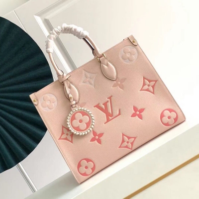 LOUIS VUITTON LV 路易威登 M45717 M45595 全皮 媽咪袋系列By The Pool 膠囊系列 OnTheGo 中號 Tote 包取材 Monogram Empreinte 皮革，為 Monogr