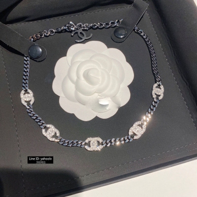 Chanel香奈兒 Choker 滿鑽Logo項鍊 2021ss秋冬高級手工坊城堡系列 銀黑色/金銀色 手鏈/項鏈/腰鏈