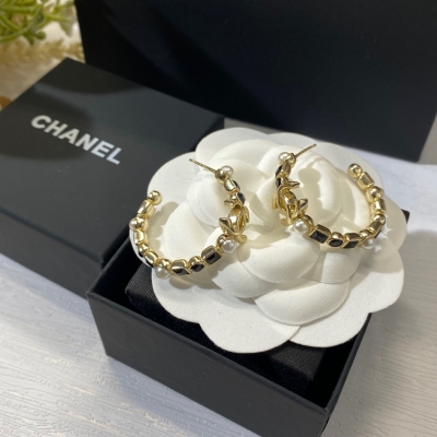 Chanel香奈兒 小香風品牌耳釘出貨了 富家小姐姐日常專櫃品質黃桐