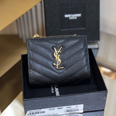 Yves Saint Laurent YSL聖羅蘭 新款女士時尚魚子醬拉鍊大容量短款錢包，型號：575879