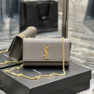 Yves Saint Laurent YSL 聖羅蘭 KATE 絕對是楊樹林的永恆經典款 永不過時 必入款！人手必備的單品！不管是十年前，還是十年後！KATE就在這裡！不會被淘汰！當然它這麼火爆的最最重要原因是 百搭 不管你是高矮肥瘦，它都