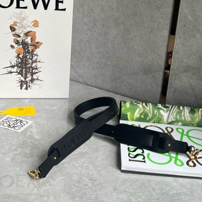 Loewe羅意威 現貨秒發 新品可調節純皮質肩帶提升幸福感 高級黑 好看又好搭配 喜歡寬肩帶的寶有福啦