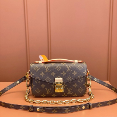 LV路易威登 特級MB晶片版原廠皮 POCHETTE MéTIS EAST WEST 手袋 型號：M46279老花 材料：A級全鋼五金，進口原廠面料 尺寸：21.5x13.5x6cm