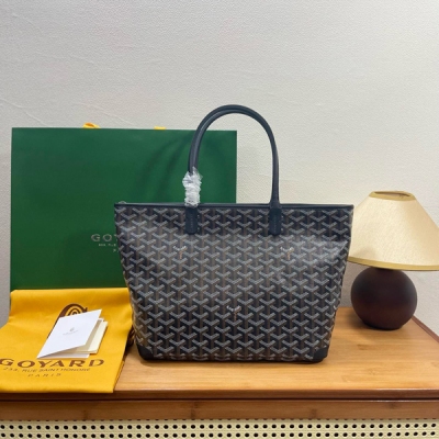 Goyard戈雅 原單貨 獨家包裝 GOyard Artois手提包，採用更為挺括的特殊帆布面料，全縫製拉鍊更突出日常實用性，Artois是唯一一款特有的紅線雙縫合設計，原版購入開發,兩個尺寸，小號:袋口40cm底長30cm高25cm寬14