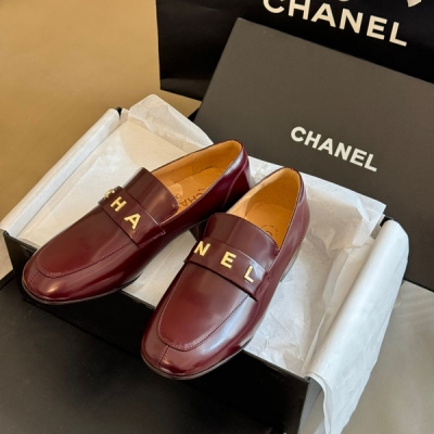 Chanel香奈兒 2023新款復古樂福鞋，鞋面原版定制牛皮，原版開模定制五金扣墊腳是原版羊皮，羊皮內裡，原版義大利真皮大底，Size：35-41（40 41定做）